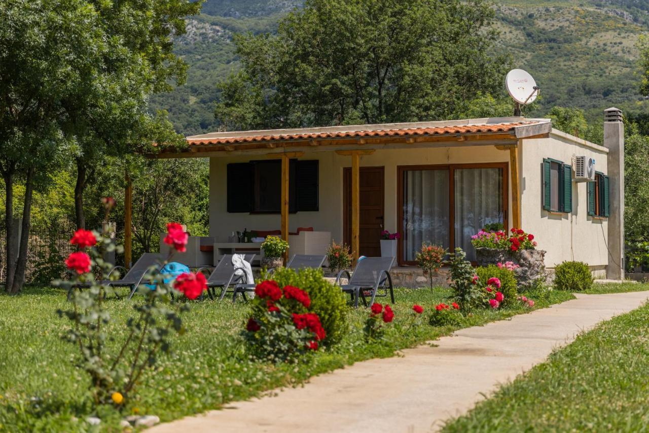 Holiday Home Sea Petrovac Ngoại thất bức ảnh